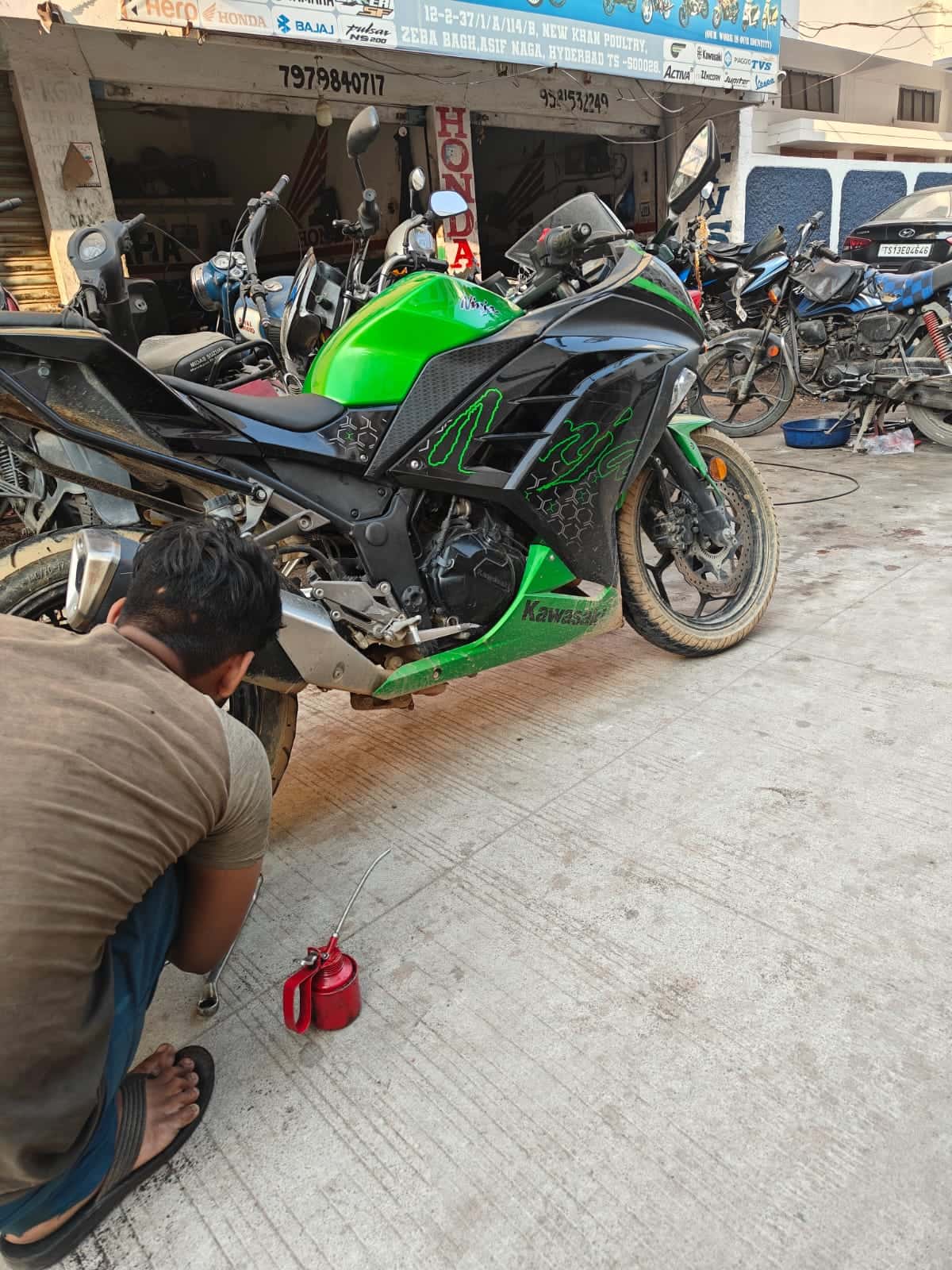 Kawasaki Ninja service in progress